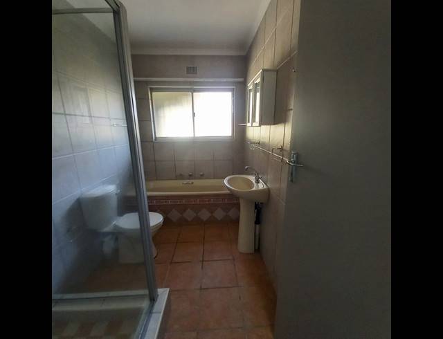 3 BEDROOM HOUSE FOR SALE IN BIRDSWOOD